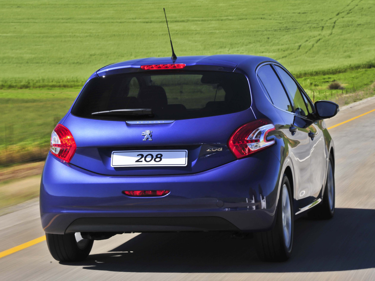 Peugeot 208 фото 99851