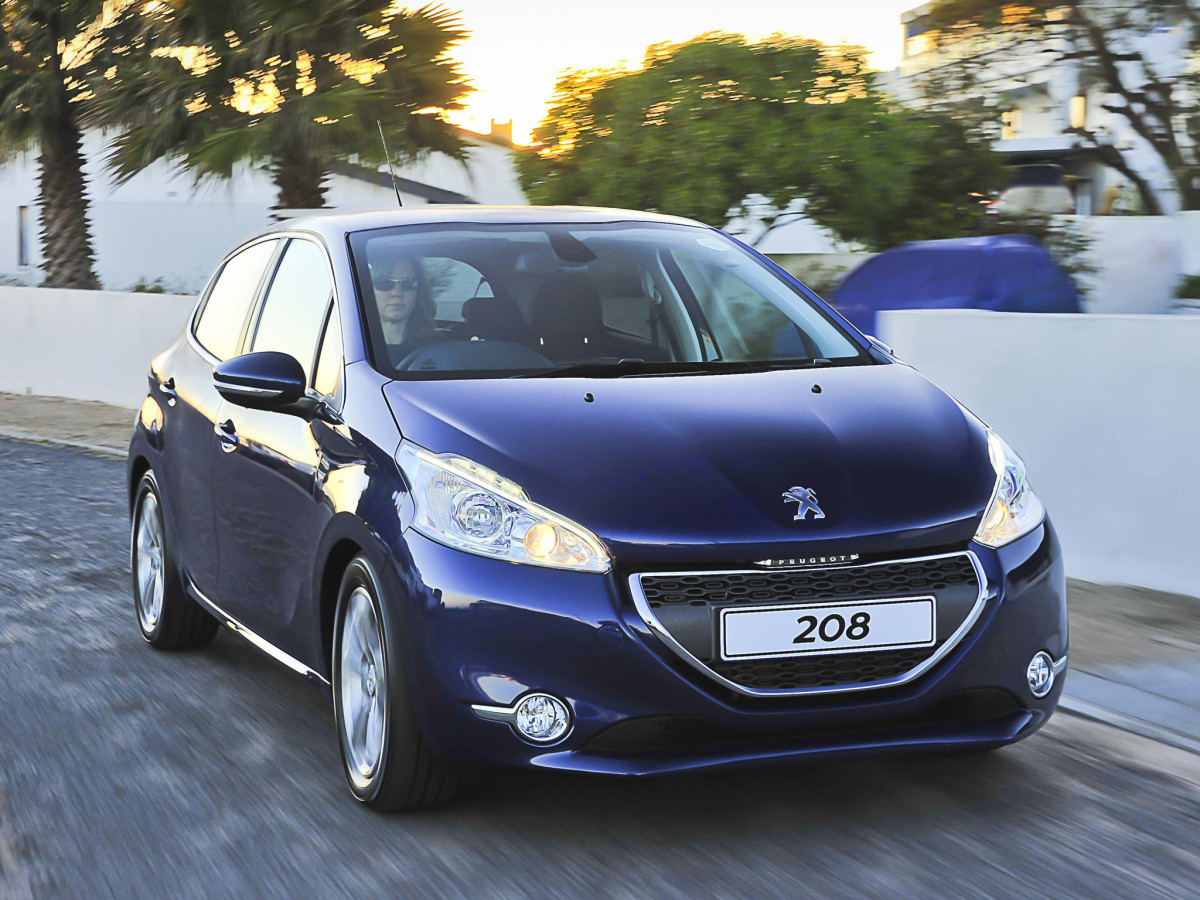 Peugeot 208 фото 99854