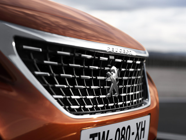 Peugeot 3008 фото