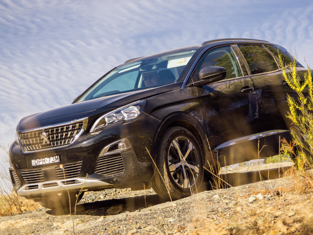 Peugeot 3008 фото