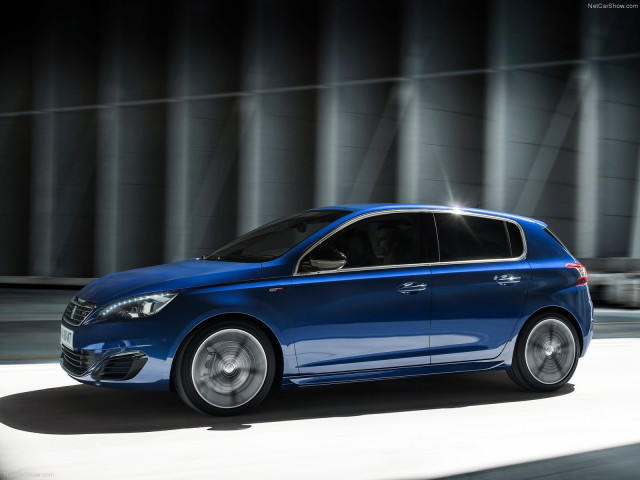 Peugeot 308 GT фото