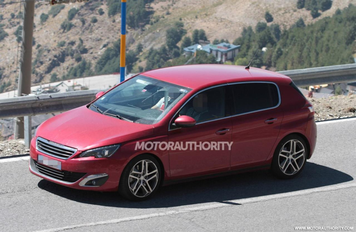 Peugeot 308 GTi фото 133223