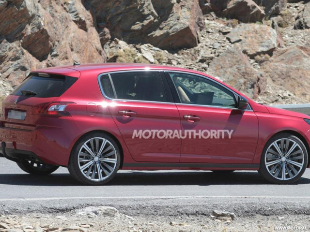 Peugeot 308 GTi фото