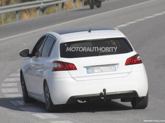 Peugeot 308 GTi фото