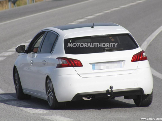 Peugeot 308 GTi фото