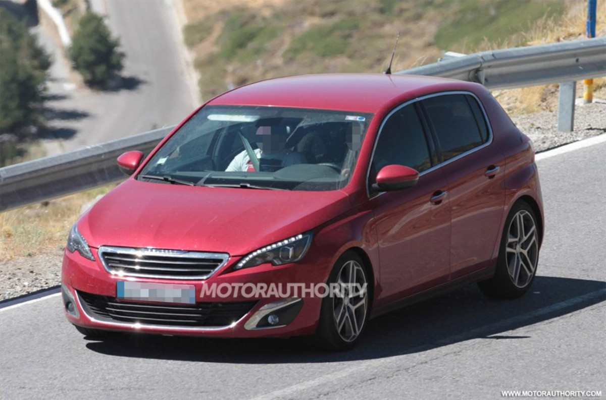 Peugeot 308 GTi фото 133238