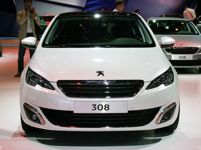 Peugeot 308 фото