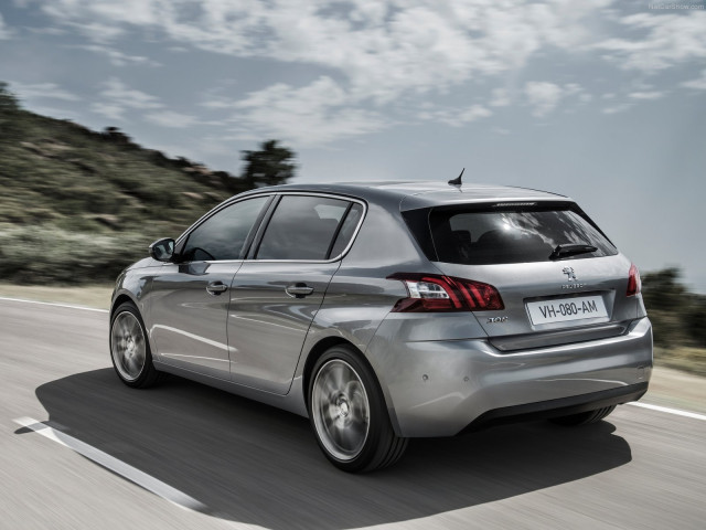 Peugeot 308 фото