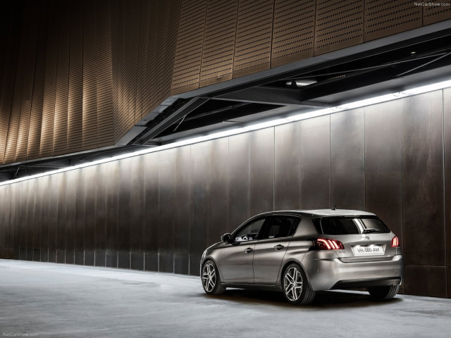 Peugeot 308 фото