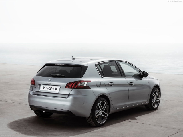 Peugeot 308 фото