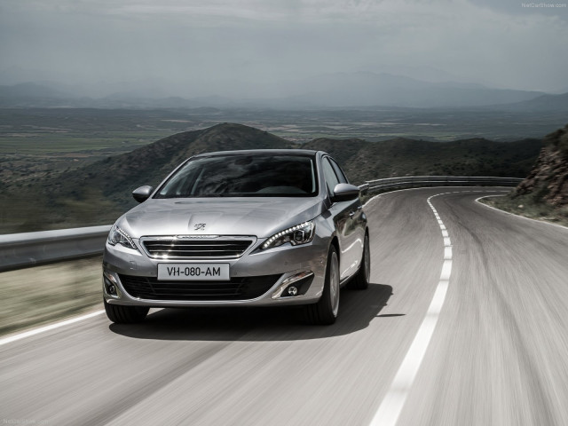 Peugeot 308 фото