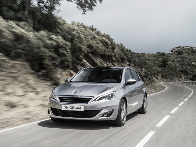 Peugeot 308 фото