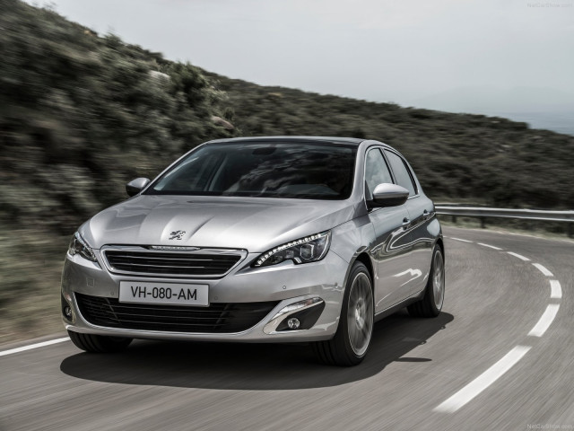 Peugeot 308 фото