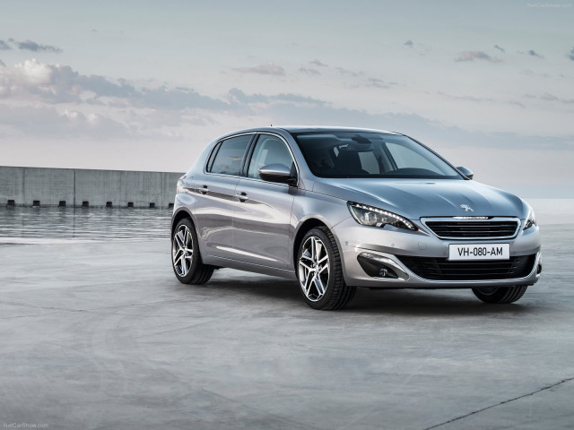 Peugeot 308 фото