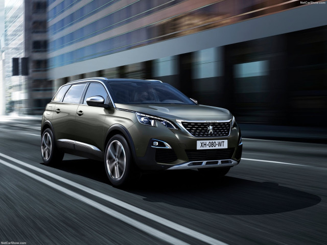 Peugeot 5008 фото