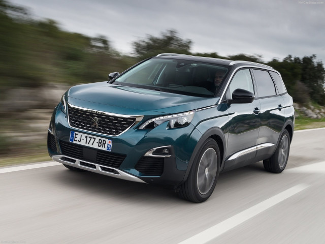 Peugeot 5008 фото