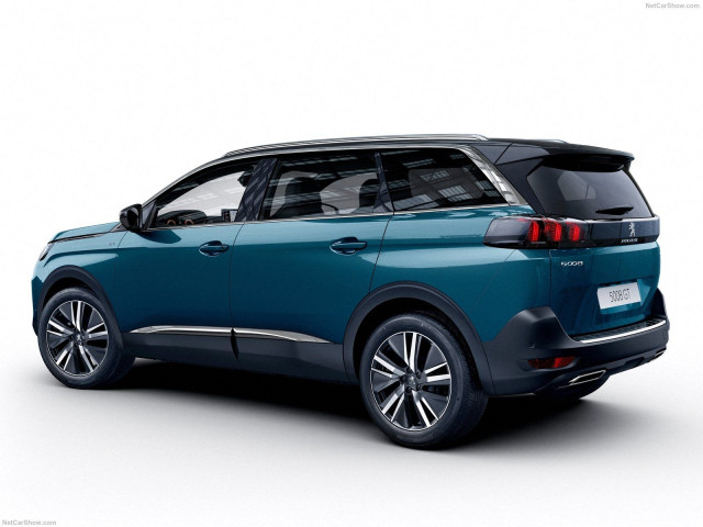 Peugeot 5008 фото