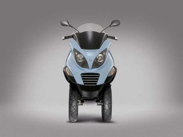 Piaggio MP3 фото