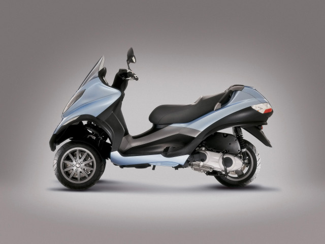 Piaggio MP3 фото