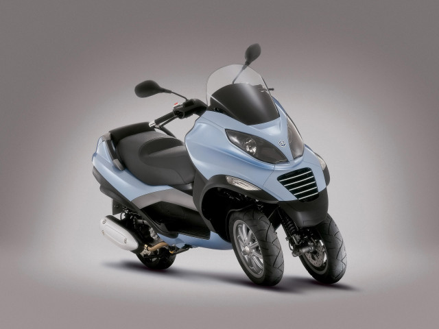 Piaggio MP3 фото