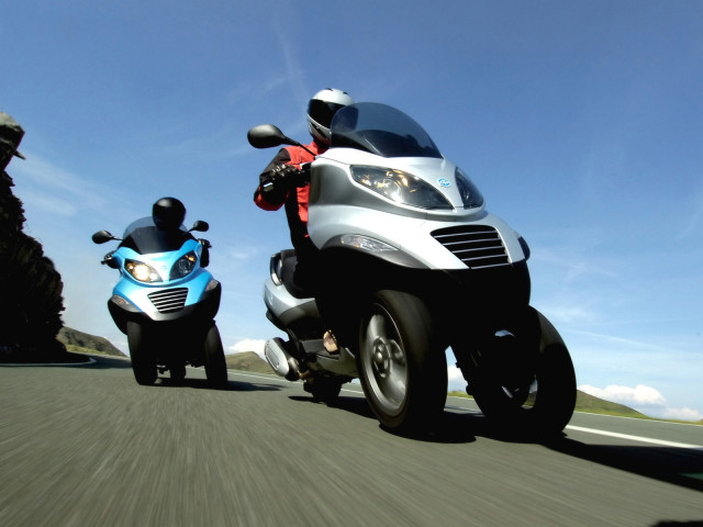 Piaggio MP3 фото