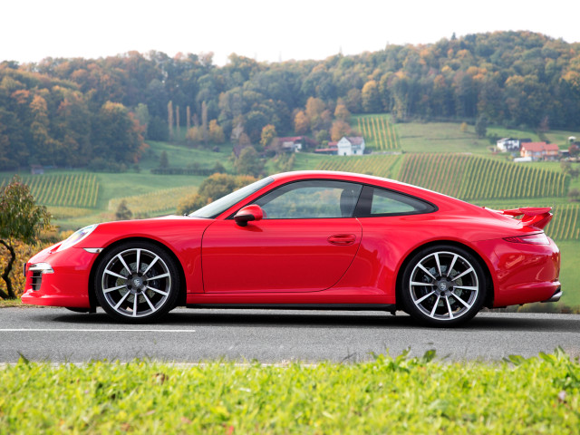 Porsche 911 Carrera 4S фото