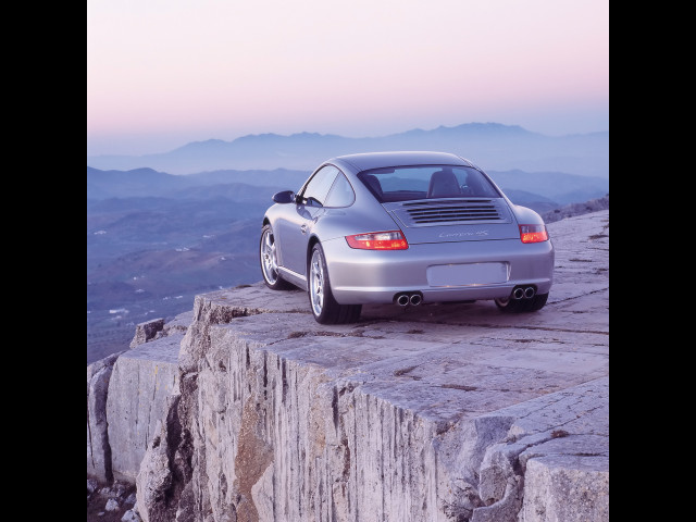 Porsche 911 Carrera 4S фото