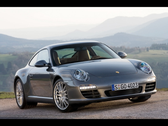 Porsche 911 Carrera 4S фото