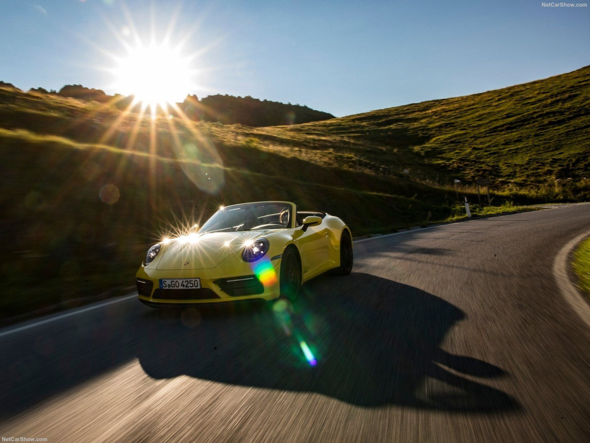 Porsche 911 Carrera GTS фото 207189