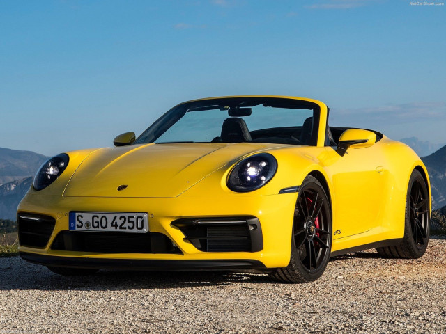 Porsche 911 Carrera GTS фото