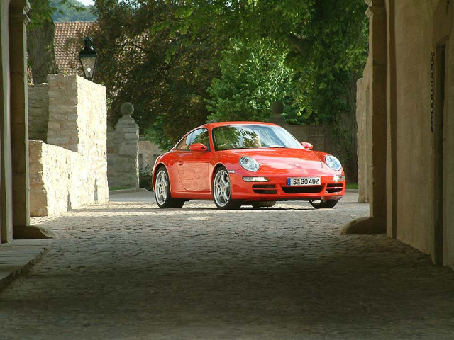 Porsche 911 Carrera S фото