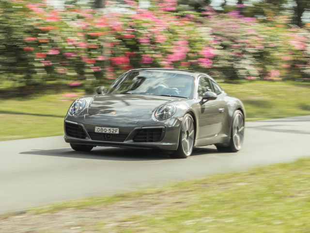 Porsche 911 Carrera S фото