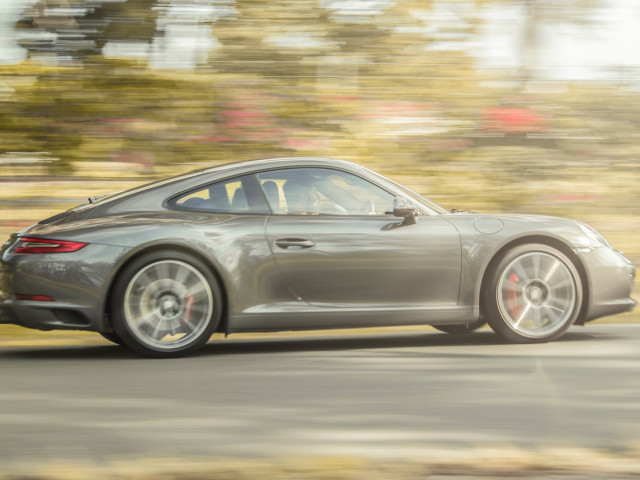 Porsche 911 Carrera S фото