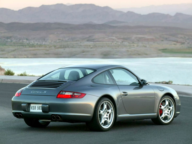 Porsche 911 Carrera S фото