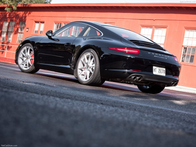 Porsche 911 Carrera S фото