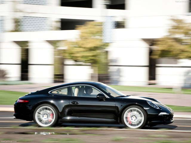 Porsche 911 Carrera S фото