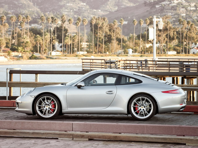 Porsche 911 Carrera S фото