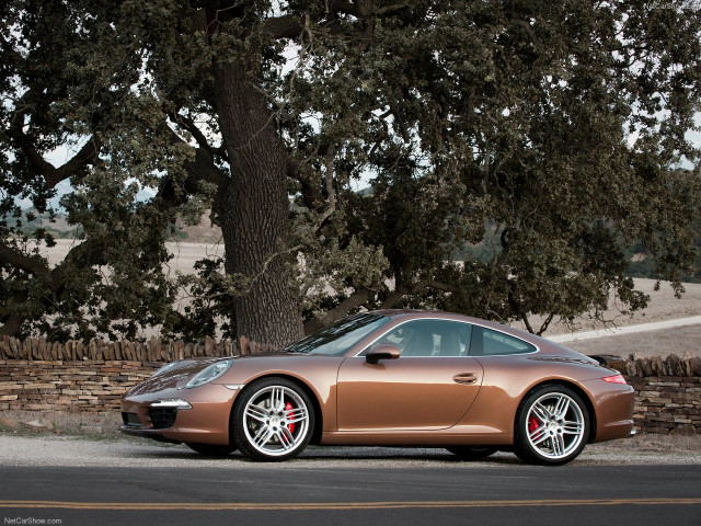 Porsche 911 Carrera S фото