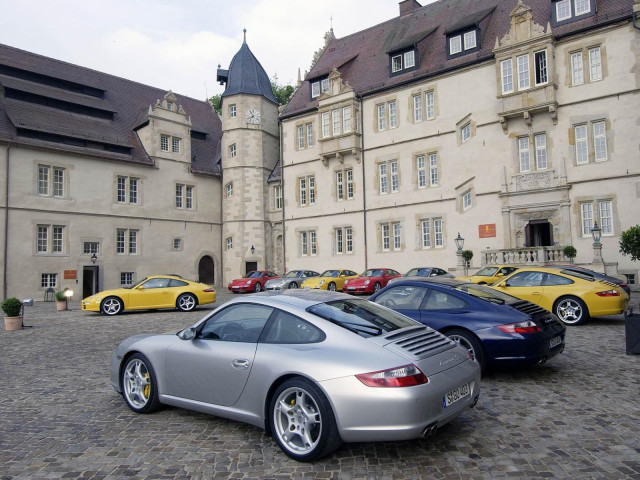 Porsche 911 Carrera фото