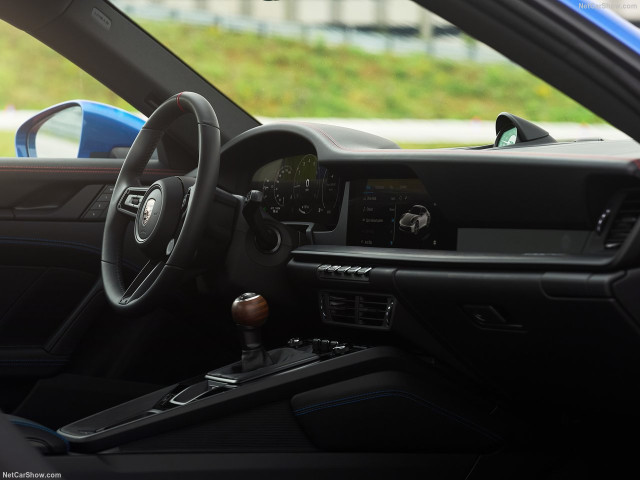 Porsche 911 Carrera фото