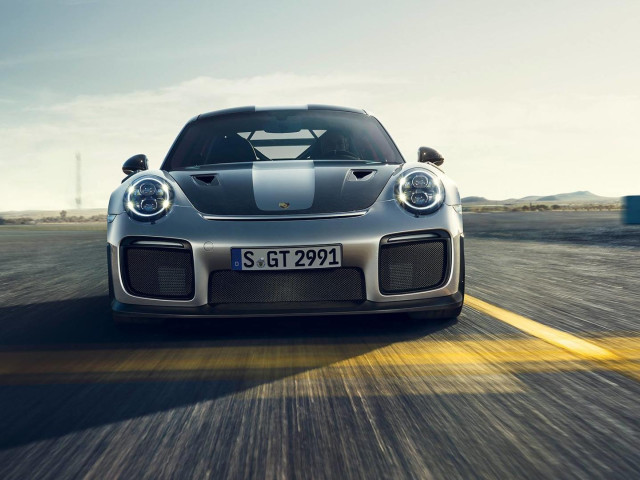 Porsche 911 GT2 RS фото