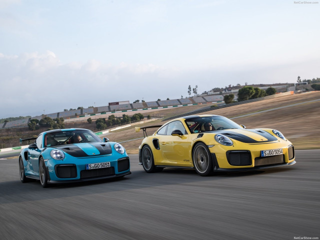 Porsche 911 GT2 RS фото