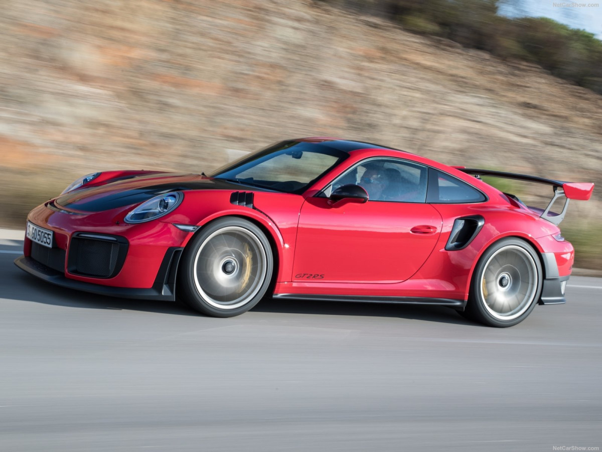 Porsche 911 GT2 RS фото 189598