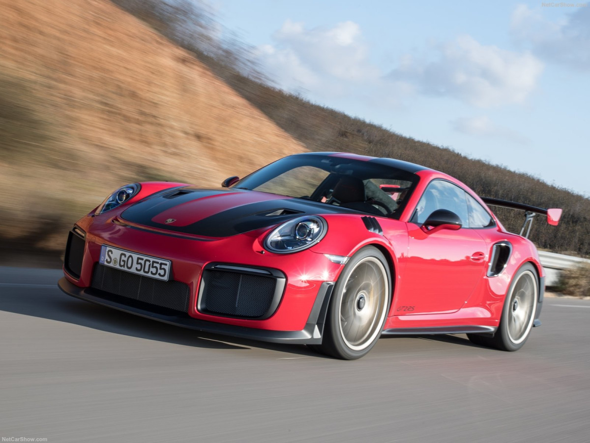 Porsche 911 GT2 RS фото 189609