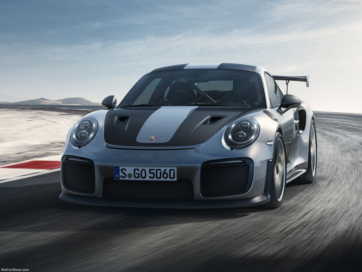 Porsche 911 GT2 RS фото 189611