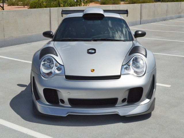 Porsche 911 GT2 фото