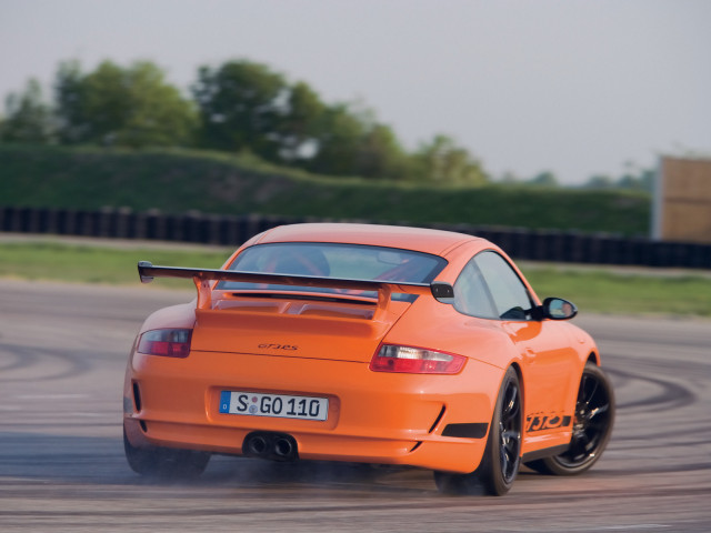 Porsche 911 GT3 RS фото