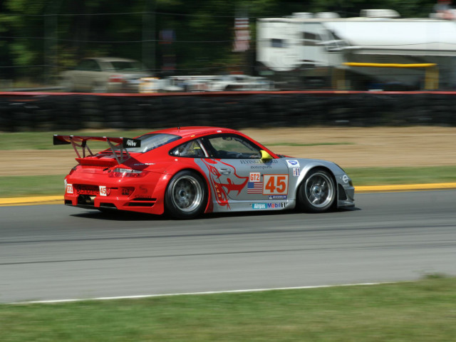 Porsche 911 GT3 RSR фото