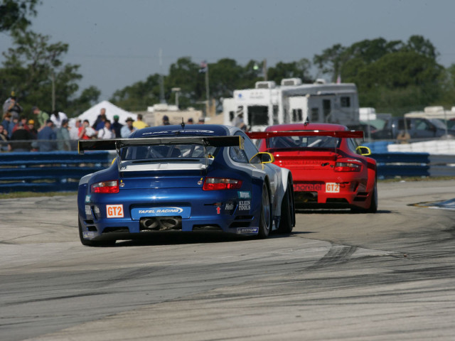 Porsche 911 GT3 RSR фото