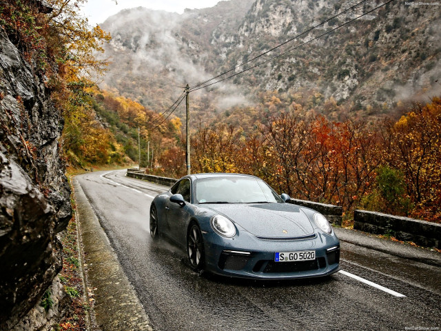 Porsche 911 GT3 фото